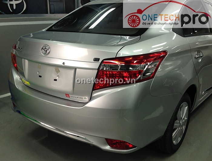 ỐP CẢN SAU XE TOYOTA VIOS