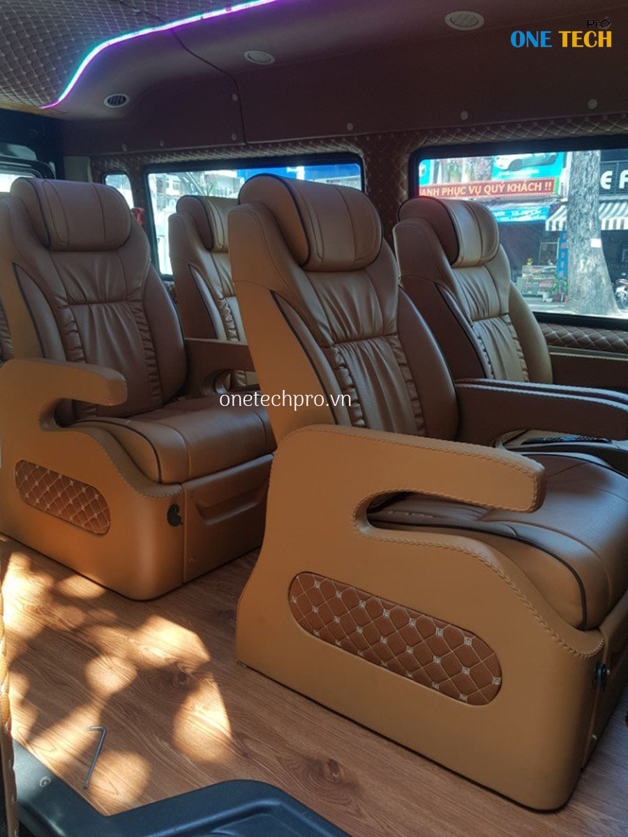 ĐỘ XE FORD TRANSIT 16 CHỖ KIỂU LIMOUSINE