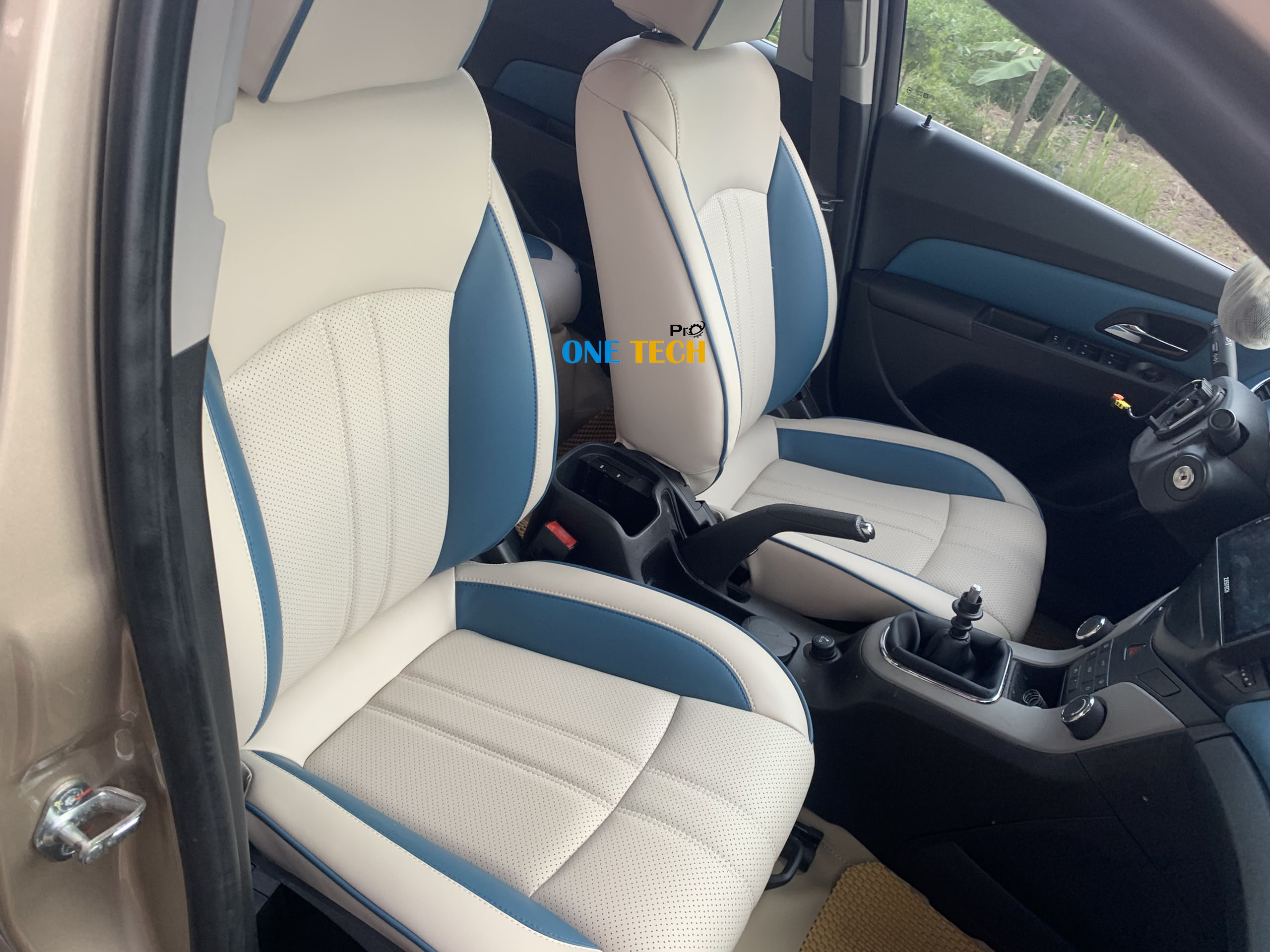 BỌC GHẾ DA XE CHEVROLET CRUZE