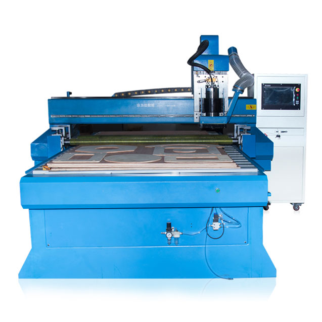 MÁY CẮT GỖ CNC